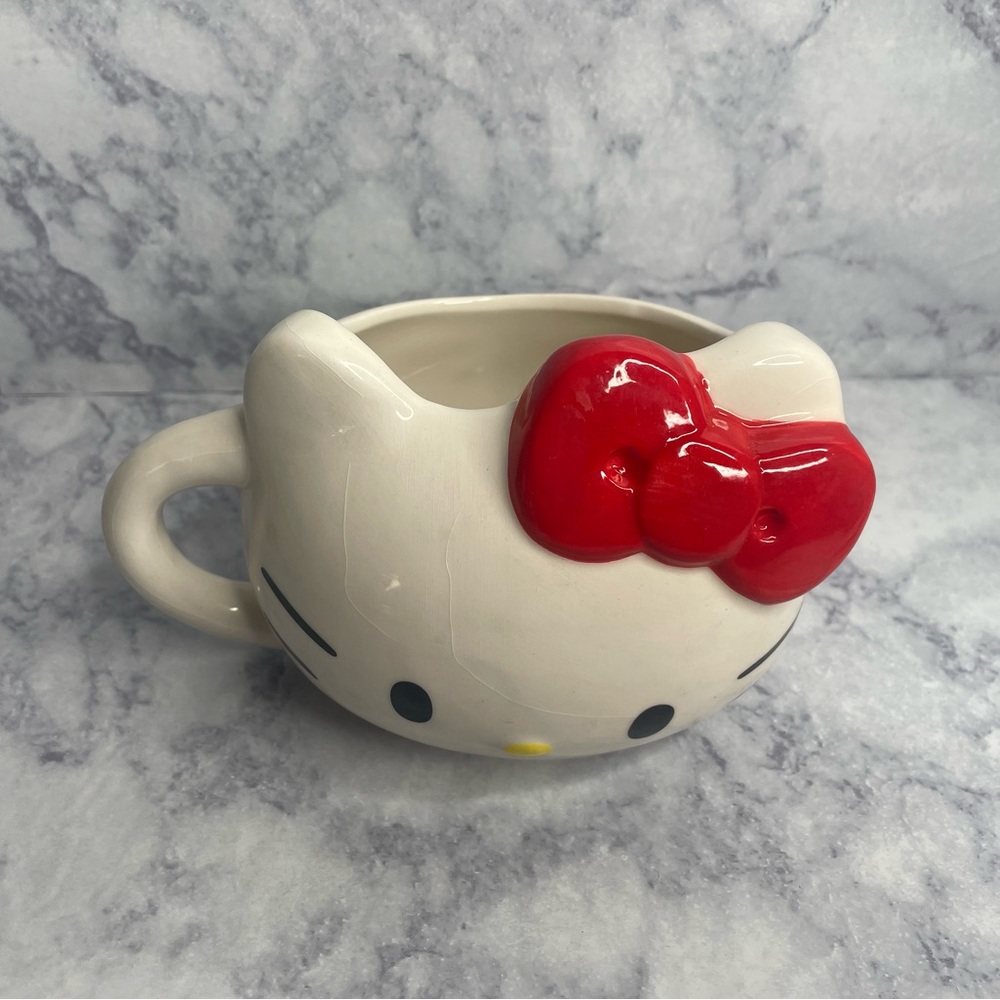 Hello Kitty Mug - Picture 5 of 6
